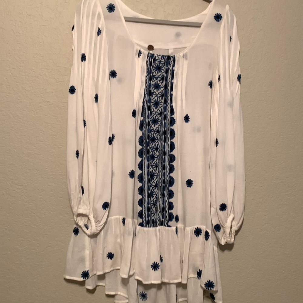 Free People ivory/blue embroidery tunic